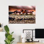 Poster Photo dramatique de chevaux courant sur une plage, (Bureau à domicile)