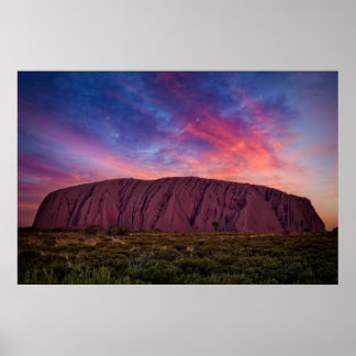 Poster Photographie pittoresque - Uluru au coucher du sol