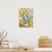 Poster Pierre le Lapin mangeant une carotte (Cuisine)