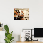 Poster Poids de levage dans la salle de fitness (Bureau à domicile)