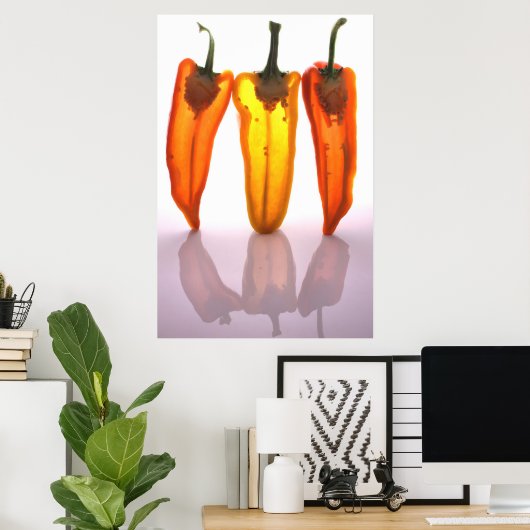 Poster Poivrons en deux avec lumière à travers leur poste (Bureau à domicile)