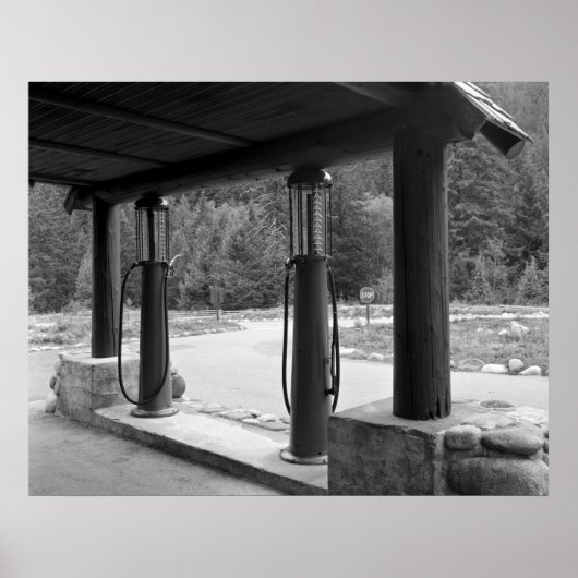 Poster Pompes à gaz anciennes visibles (Devant)