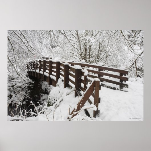 Poster Pont couvert de neige en bois (Devant)