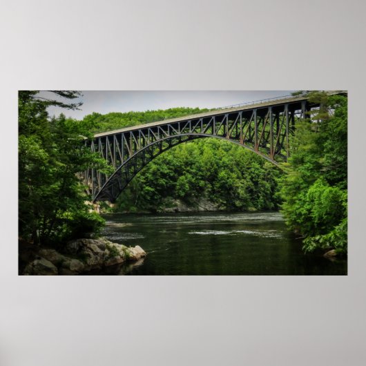 Poster Pont élevé au-dessus de l'eau (Devant)