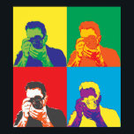 Poster Pop Art Bright Colors Photographe Décor Caméra<br><div class="desc">L'image d'un photographe regardant à travers l'objectif de l'appareil photo est traitée avec un mélange de couleurs brillantes pour lui donner un effet pop art comme un bon exemple. Pièce décorative colorée et frappante pour égayer le décor de la maison.</div>
