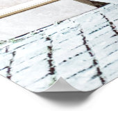 Poster Porte en bois Brown sur bâtiment en béton blanc (Coin)