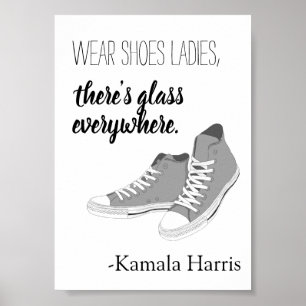 Poster Porter des chaussures dames Il y a du verre Kamala