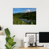 Poster Réflexion du lac Rainier avec Fleurs sauvages (Bureau à domicile)