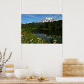 Poster Réflexion du lac Rainier avec Fleurs sauvages (Cuisine)