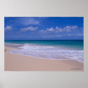 Poster Ressacs écumant sur la plage sablonneuse