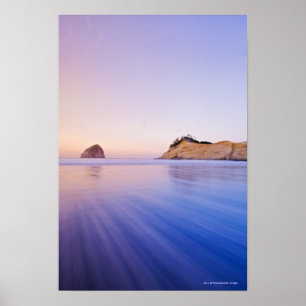 Poster Roche de meule de foin aux vagues bleues de