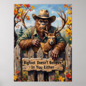 Poster Sagesse des bois : Bigfoot, Elk, et la clôture (Devant)
