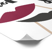 Poster Saisissez un photomaton charmant avec accessoires (Coin)