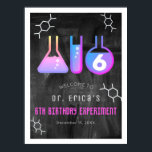 Poster Science Experiment Chalkboard Pk Bienvenue à l'ann<br><div class="desc">Cette affiche d'anniversaire "expérience d'anniversaire" cool de la fête d'anniversaire de la fille de science avec un tableau noir/tableau noir arrière - plan avec des flacons,  et un tube de test. Personnalisez-vous pour répondre à vos besoins. Vous pouvez trouver des produits correspondants dans mon magasin.</div>