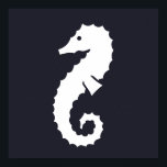 Poster silhouette de SEAHORSE nautique<br><div class="desc">| VIE DU LAC | NAUTIQUE | BATEAU | ANCRE | VIE DU LAC | LA VIE EST MEILLEURE AU LAC | FUN | CHIC | SIMPLE | EAU | ACCESSOIRES DE DÉCORATION DE BATEAU AMUSANT POUR LA MAISON | DÉCOR TROPICAL NAUTIQUE | CONCEPTION DE SILHOUETTE CLASSIQUE | PLAGE |...</div>