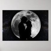 Poster Silhouette des amoureux en pleine lune la nuit (Devant)