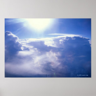 Poster Soleil brillant à travers les nuages