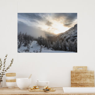 Poster Soleil brillant sur une scène hivernale époustoufl