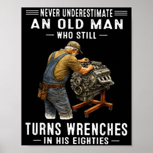 Poster Sous-estimer un vieil homme qui tourne les clés