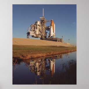 Poster Space Shuttle Endeavor se prépare pour le lancemen