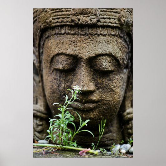 Poster Statue de jardin en pierre avec fleur (Devant)