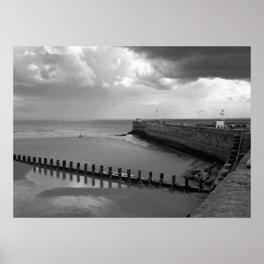 Poster Stormy Bridlington (Devant)