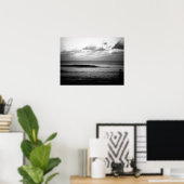 Poster Surfer à la recherche d'une vague dans le B&W du m (Bureau à domicile)