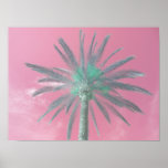 Poster Téléchargeable Pink Palm Tree Pop Art Photo<br><div class="desc">affiche de style pop-art cool en palmier. Un seul palmier haut contre un ciel d'été rose. La paume a été convertie en gris bleu. Jolie impression photo colorée apportant une ambiance de plage d'été à n'importe quel endroit.</div>