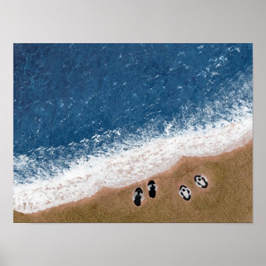 Poster Tongs sur le sable de la plage (Devant)