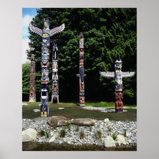 Poster Totem Poles, Vancouver, Colombie-Britannique (Devant)