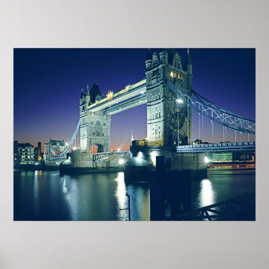 Poster Tower Bridge à Dusk (Devant)