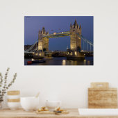 Poster Tower Bridge Londres Angleterre à Dusk (Cuisine)
