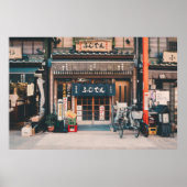 POSTER TROIS BICYCLETTES PARKÉES DEVANT L'ÉDIFICE (Devant)