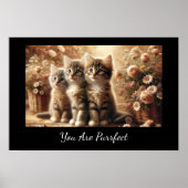 Poster Trois chatons Tabby adorables avec fleurs (Devant)