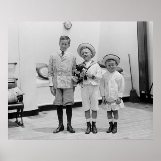 Poster Trois jeunes garçons, années 1920 (Devant)
