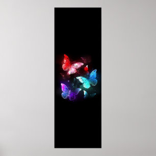 Poster Trois papillons lumineux sur fond de nuit