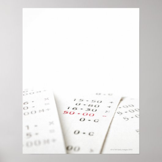 Poster Trois reçus sur arrière - plan blanc. Il y a (Devant)