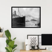 Poster Tugs Pulling Lusitania 1914 (Bureau à domicile)