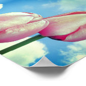Poster Tulipes Roses Ciel Bleu Et Nuages Blancs Abstraits (Coin)