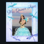 Poster Turquoise & Blue Quinceañera avec des libel<br><div class="desc">Honorer votre coing Mis avec des libellules bleues et turquoise. Aquamarine et bleu aquarelle texture est belle avec invitations assorties,  cartes rsvp,  enveloppes,  étiquettes et autocollants. Ajoutez facilement votre photo et transférez cette conception de libellules bleues fantaisie vers d'autres cartes et cadeaux.</div>