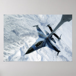 Poster Un agresseur F-16 repose en contact la position