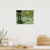 Poster Un arbitre de football tient le drapeau. (Cuisine)