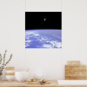 Poster Un astronaute utilise une unité de manutention dan (Cuisine)