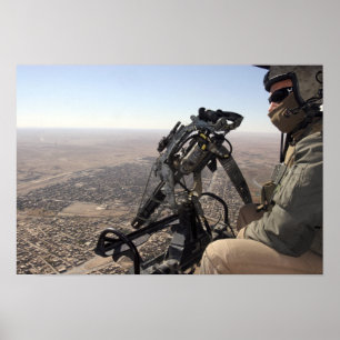 Poster Un chef d'équipage cherche une activité suspecte