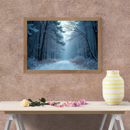 Poster Un chemin serein à travers une forêt enneigée