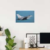 Poster Un Faucon de combat F-16 en vol (Bureau à domicile)