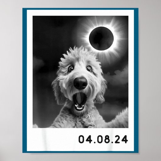 Poster Un Goldendoodle Chien de Totalité d'Éclipse Solair (Devant)