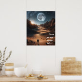 Poster Un homme marche un voyage solitaire sur des sables (Cuisine)