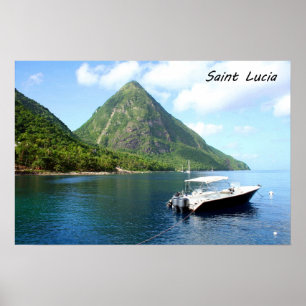 Poster Un hors-bord devant les pitons dans la