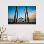 Poster Un Labrador Chocolat Marche Le Long De La Plage (Cuisine)